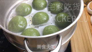 抹墨绿团，滋味幽香，光彩翠绿，超喷鼻乌芝麻花死馅的做法步调：16
