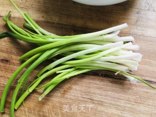 牛肉汤粉的做法步调：1