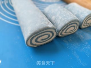 青花瓷馒头的做法步调：4