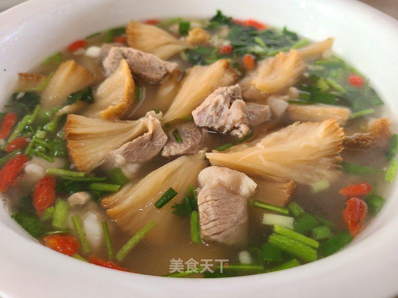 猴头菇炖羊肉的做法