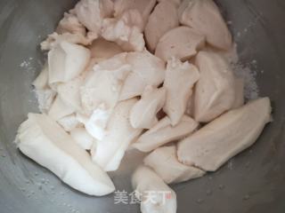 紫藤花吐司的做法步调：3