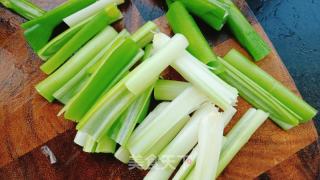 小葱炒黄豆的做法步调：4