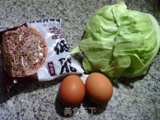 鸡蛋包心菜炒荞麦里的做法步调：1
