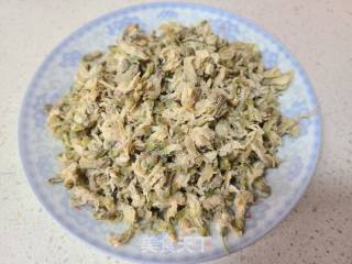 蒜炒蒸槐花的做法步调：2