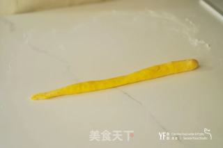 治愈系，有胡萝卜汁的胡萝卜里包的做法步调：7