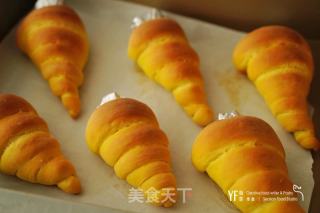 治愈系，有胡萝卜汁的胡萝卜里包的做法步调：9