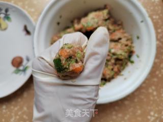 荸荠喷鼻菜肉丸的做法步调：8