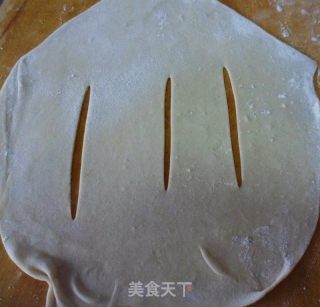 小葱煎饼馃子的做法步调：2