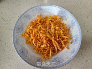 菠菜炒蒸白萝卜丝的做法步调：1