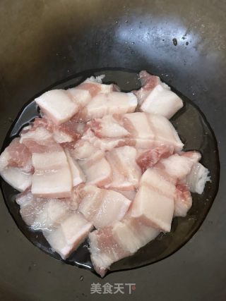 炒秋笋的做法步调：1
