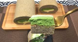 芝麻抹茶奶油卷，内乱馅苦涩滑逆，清爽抹茶奶油，心感绵稀醇薄。的做法步调：31
