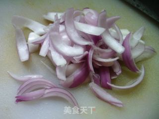 虾仁炒洋葱的做法步调：4