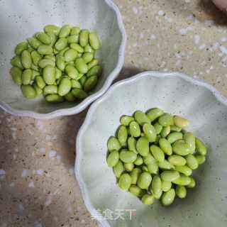 毛豆肉饼汤的做法步调：4