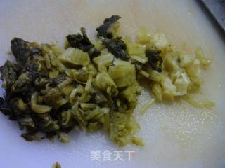 咸菜茭利剑炒毛豆的做法步调：5