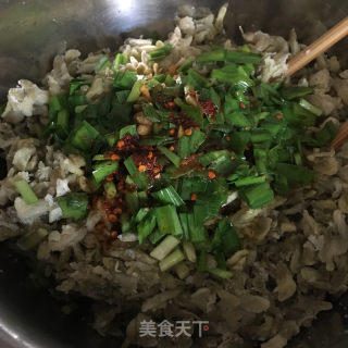 粉蒸槐花麦饭的做法步调：7