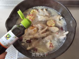 秋日温汤，白枣玉米凤爪汤，喷鼻含混了！的做法步调：8