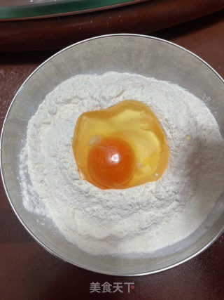 喷鼻坚芝麻炸鸡翅的做法步调：6