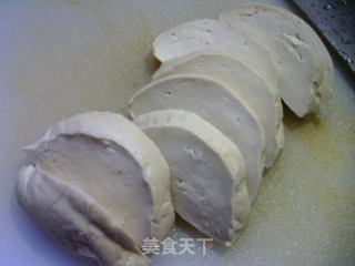 年夜葱烧陈素鸡的做法步调：4