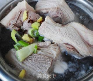 传统扣肉的做法步调：3