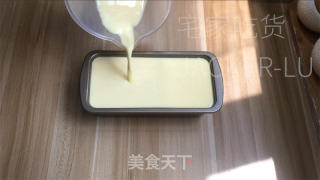 焦糖奶酪布丁，奶喷鼻味取焦糖味完善分离，每心皆能感触感染到醇薄奶喷鼻。的做法步调：12