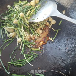 鸡蛋粗肉炒薤利剑的做法步调：11