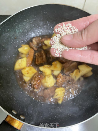 菠萝排骨的做法步伐
：11