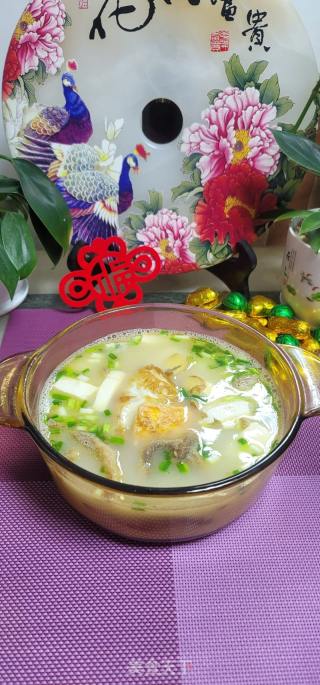 泥鳅煎蛋豆腐汤的做法步调：10