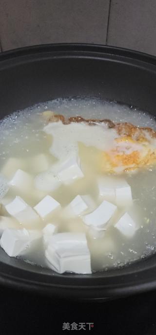 泥鳅煎蛋豆腐汤的做法步调：5