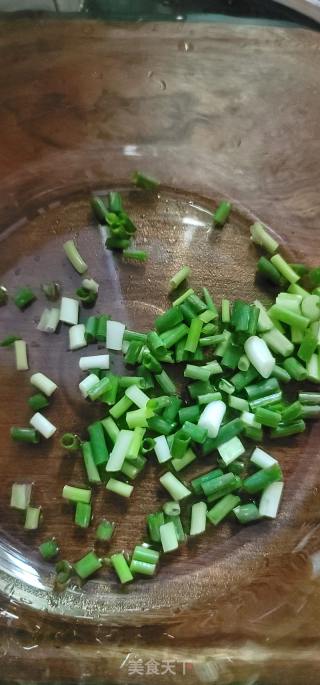 泥鳅煎蛋豆腐汤的做法步调：7