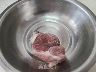 莴笋炖羊肉的做法步调：3