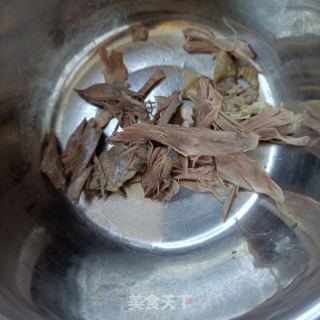 马兰头包菜拌鸽胸肉的做法步调：8