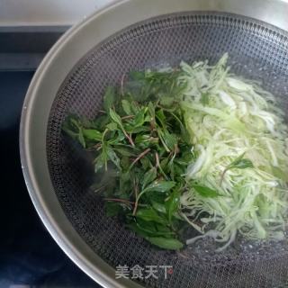 马兰头包菜拌鸽胸肉的做法步调：5