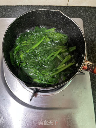 菠菜猪肝汤的做法步调：7
