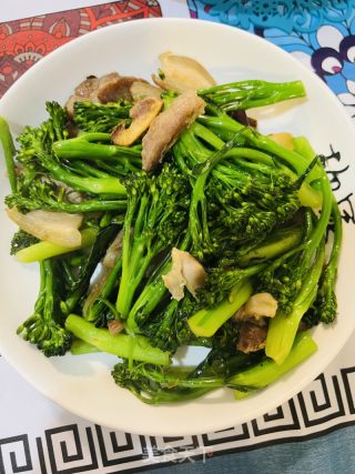 兰花苔炒肉的做法步调：6