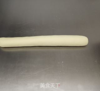 现压早饭鸡蛋里的做法步调：2