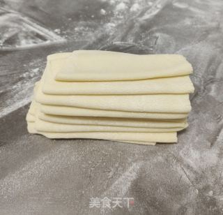 现压早饭鸡蛋里的做法步调：4