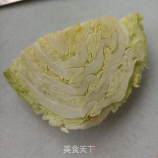 包菜马兰头拌陈虾的做法步调：1