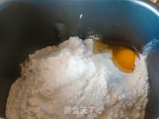 老式推丝里包的做法步调：3