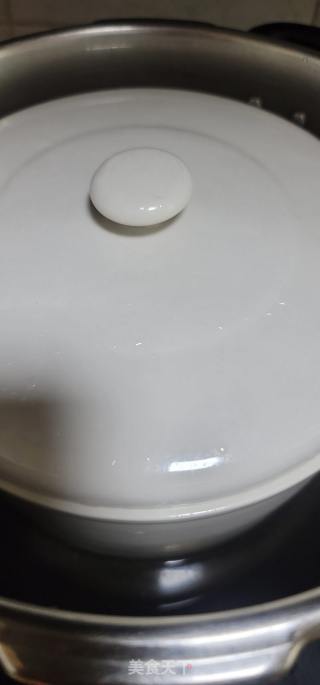 灵芝天麻煲鸡足肥肉汤的做法步调：6