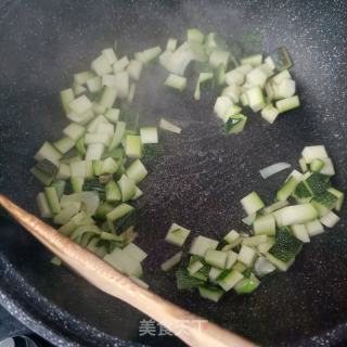 青茭瓜炒陈贝的做法步调：6