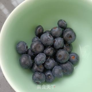 羊角蜜蓝莓酸奶碗的做法步调：6