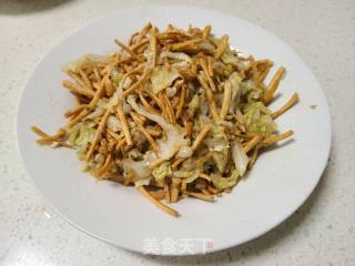 馓子鸡蛋拌包菜的做法步调：10