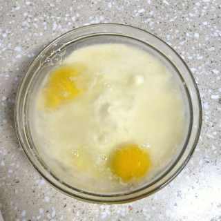 玉米里白糖馅煎饼的做法步调：4
