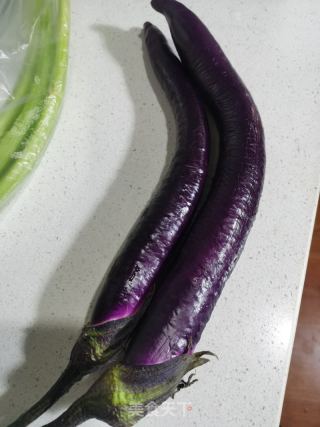 凉拌剁椒杭茄的做法步调：1
