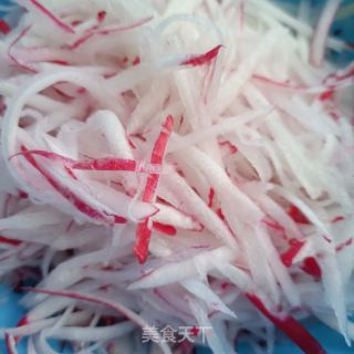 瑶柱粉丝火萝卜汤的做法步调：7