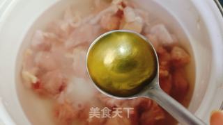 黄焖鸡——正在家里也能够做出里面的滋味的做法步调：3