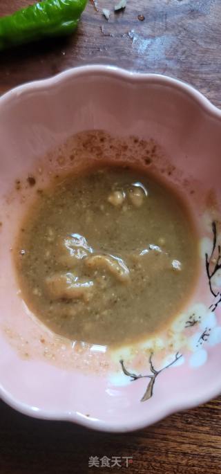 青椒腐乳炒甘薯叶的做法步调：5