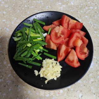 牛肉丸子烧油豆腐的做法步调：4