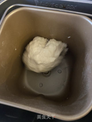 猫爪里包的做法步调：1