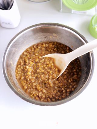 牛乳绿豆沙冰沙的做法步调：2